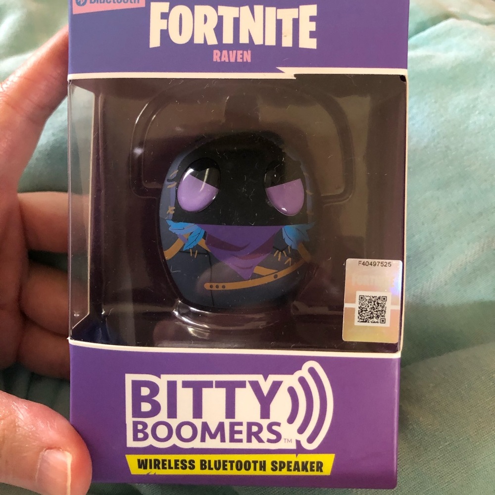 FORTNITE WIRELESS BLUETOOTH SPEAKER.NEW!